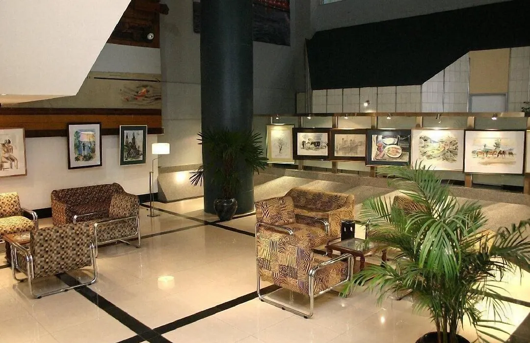 Hotel 13 de Julio-1